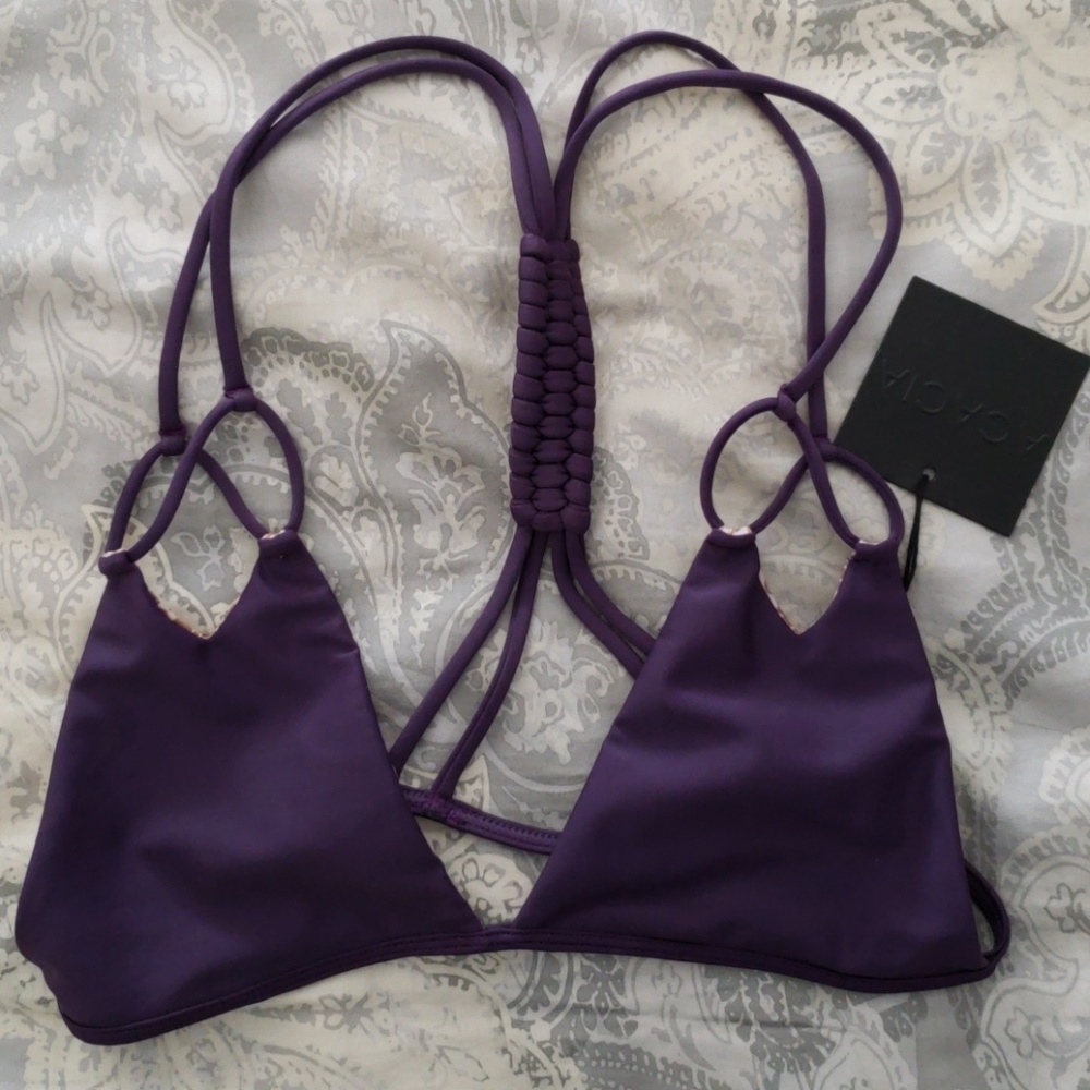 Acacia Thailand top